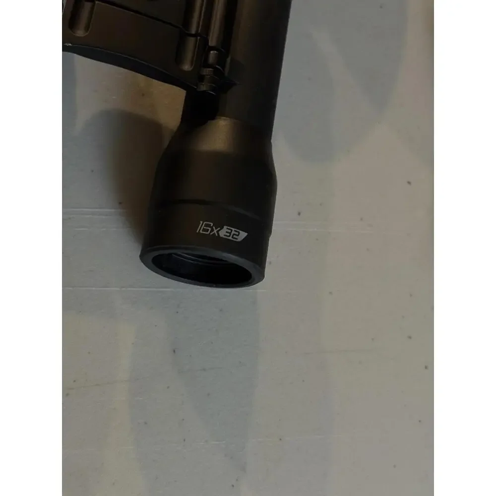 Tasco 16x32 Binoculars with Case Outdoor Sports See Distance Sightseeing